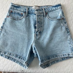 Abercrombie The Dad High Rise Shorts